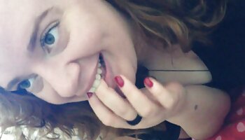 Brunette với phim xx vietsub người phụ nữ khỏa thân lớn Tits. Video khiêu dâm
